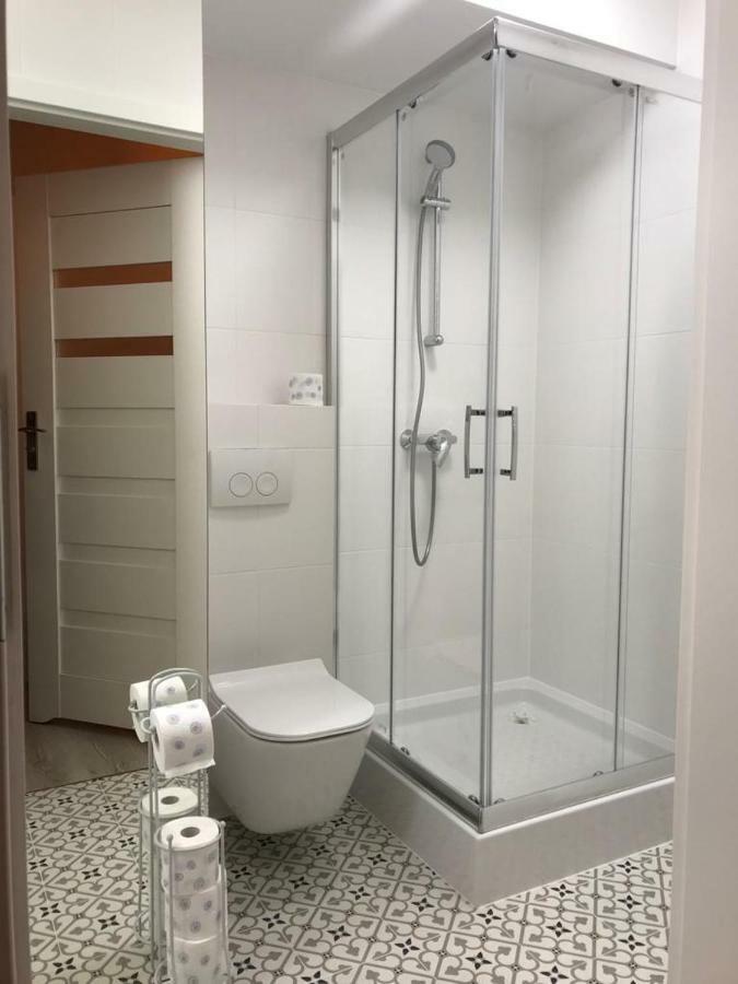 "10" Slonce Woda Las - Apartament No10 Garaz W Cenie Cedzyna Екстериор снимка